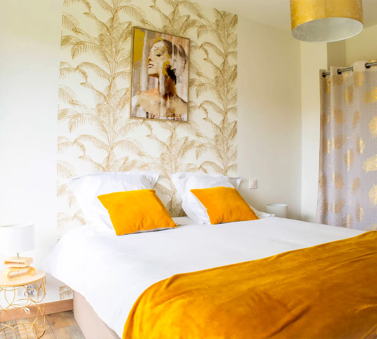 Location avec chambre et salle de bain privée à Fréjus