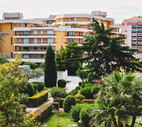 Appartement vacances avec balcon vue sur parc