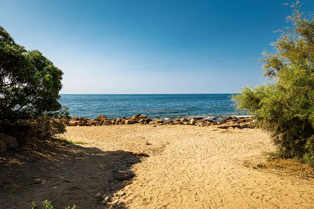 Plage de la Tortue, Saint-Raphaël, photo par Peloola.com